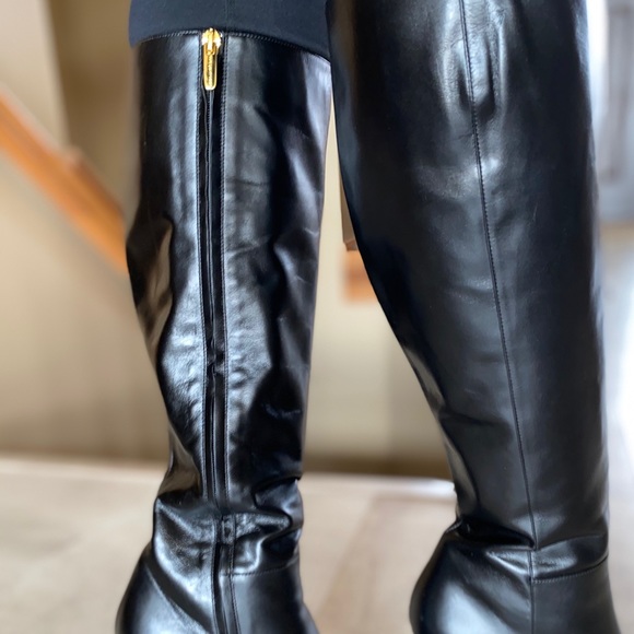 Sergio Rossi Knee High Black Leather Boots - Picture 8 of 8